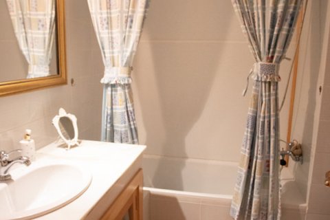 Rindu māja īrēšanai Casares Costa, Malaga, Spānijā 3 istabas, 166.7 m2 Nr. 147695 - attēls 12