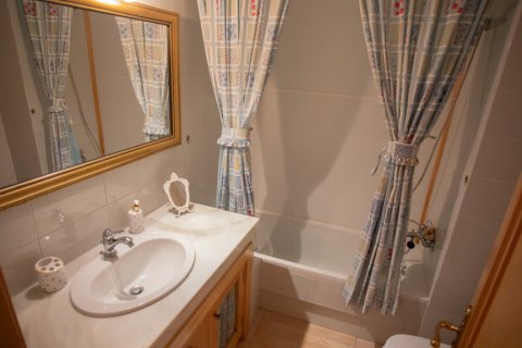 Rindu māja īrēšanai Casares Costa, Malaga, Spānijā 3 istabas, 166.7 m2 Nr. 147695 - attēls 13