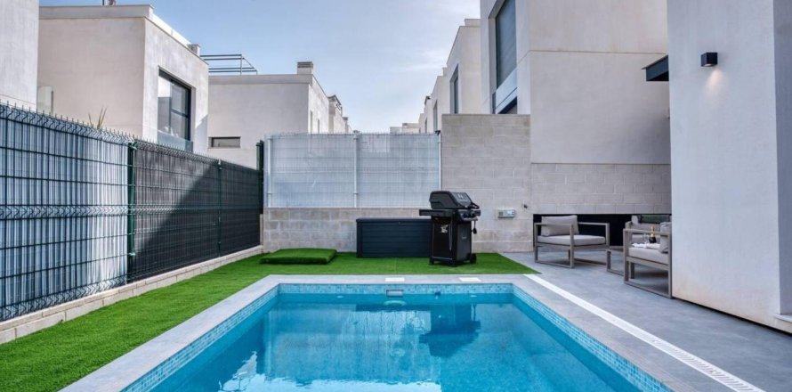 Māja Alicante, Spānijā 3 istabas, 140 m2 Nr. 166715