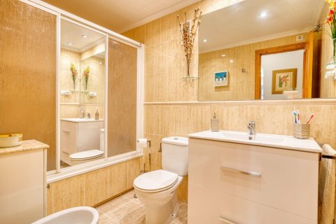 Продажа квартиры в Торревьеха, Аликанте, Испания 3 спальни, 91м2 №166716 - фото 9