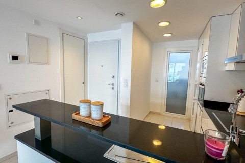 Продажа квартиры в Пунта Прима, Аликанте, Испания 2 спальни, 93м2 №166718 - фото 1