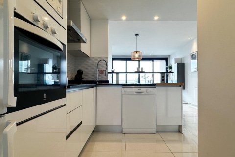 Продажа квартиры в Пунта Прима, Аликанте, Испания 2 спальни, 93м2 №166718 - фото 28