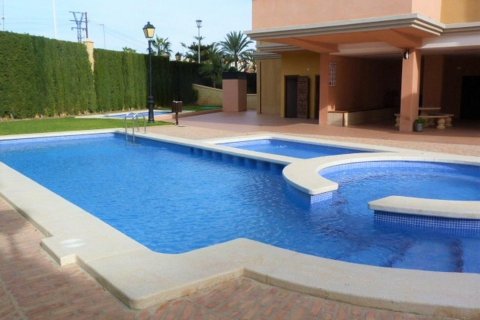 Продажа дуплекса в Торревьеха, Аликанте, Испания 4 спальни, 143м2 №166717 - фото 4