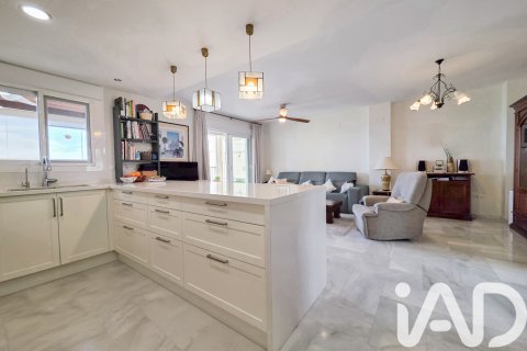 Penthouse w Rincon de la Victoria, Malaga, Hiszpania 4 sypialnie, 250 mkw. nr 172648 – zdjęcie 10