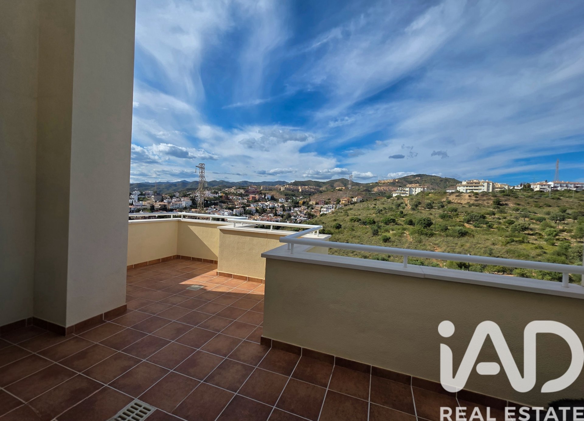 Penthouse w Rincon de la Victoria, Malaga, Hiszpania 4 sypialnie, 250 mkw. nr 172648