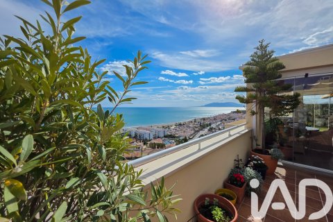 Penthouse in Rincon de la Victoria, Malaga, Spain 4 bedrooms, 250 sq.m. No. 172648