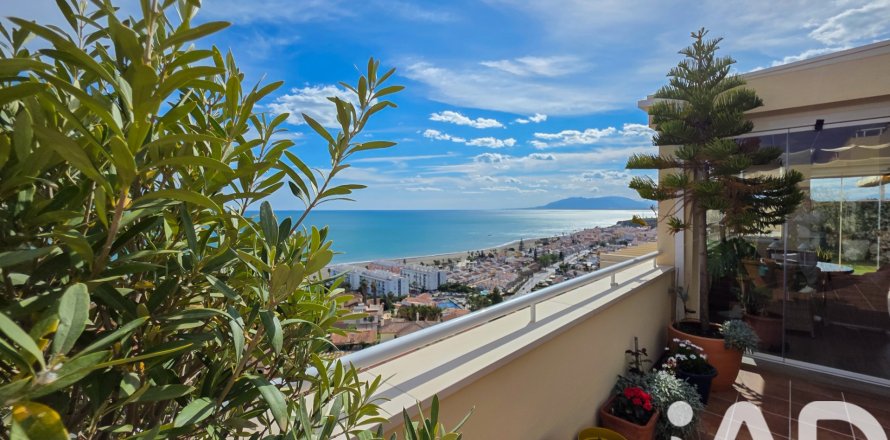 Penthouse w Rincon de la Victoria, Malaga, Hiszpania 4 sypialnie, 250 mkw. nr 172648