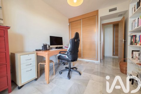 Penthouse w Rincon de la Victoria, Malaga, Hiszpania 4 sypialnie, 250 mkw. nr 172648 – zdjęcie 28