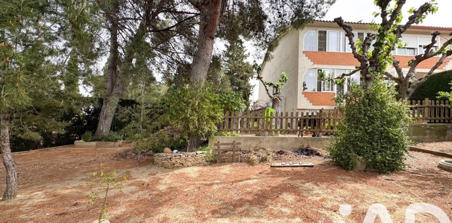 Apartament w Tarragona, Hiszpania 4 sypialnie, 312 mkw. nr 172643