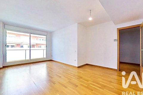 Apartment in Reus, Tarragona, Spain 3 bedrooms, 102 sq.m. No. 172646