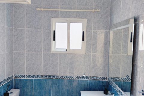 Продажа квартиры в Торревьеха, Аликанте, Испания 2 спальни, 83м2 №149780 - фото 7