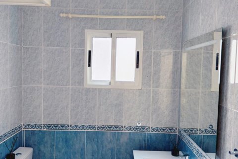 Продажа квартиры в Торревьеха, Аликанте, Испания 2 спальни, 83м2 №149780 - фото 9