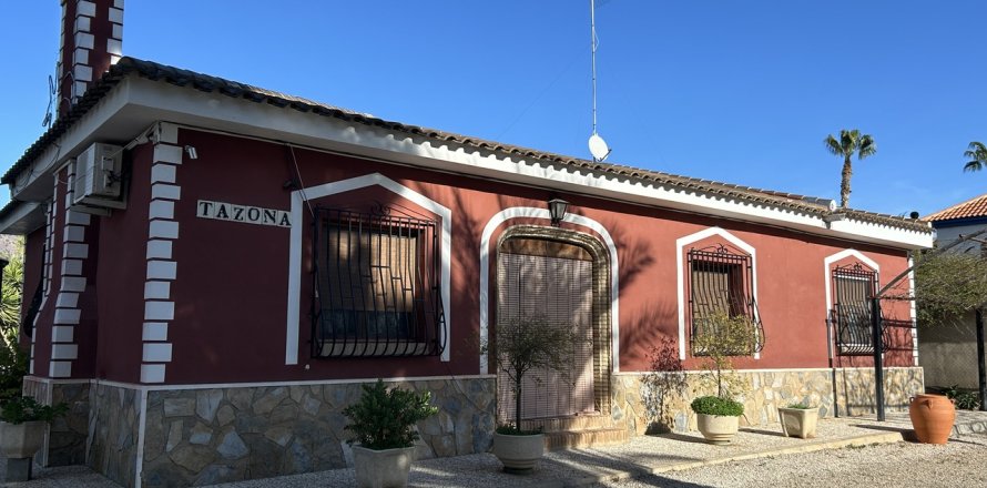 Villa Totana, Murcia, Spagna 3 camere da letto, 245 mq. N° 133288