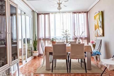 Продажа квартиры Бенидорм, Аликанте, Испания 2 спальни, 71м2 №133285 - фото 21