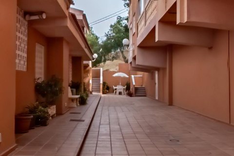 Продажа квартиры Бенидорм, Аликанте, Испания 2 спальни, 71м2 №133285 - фото 9