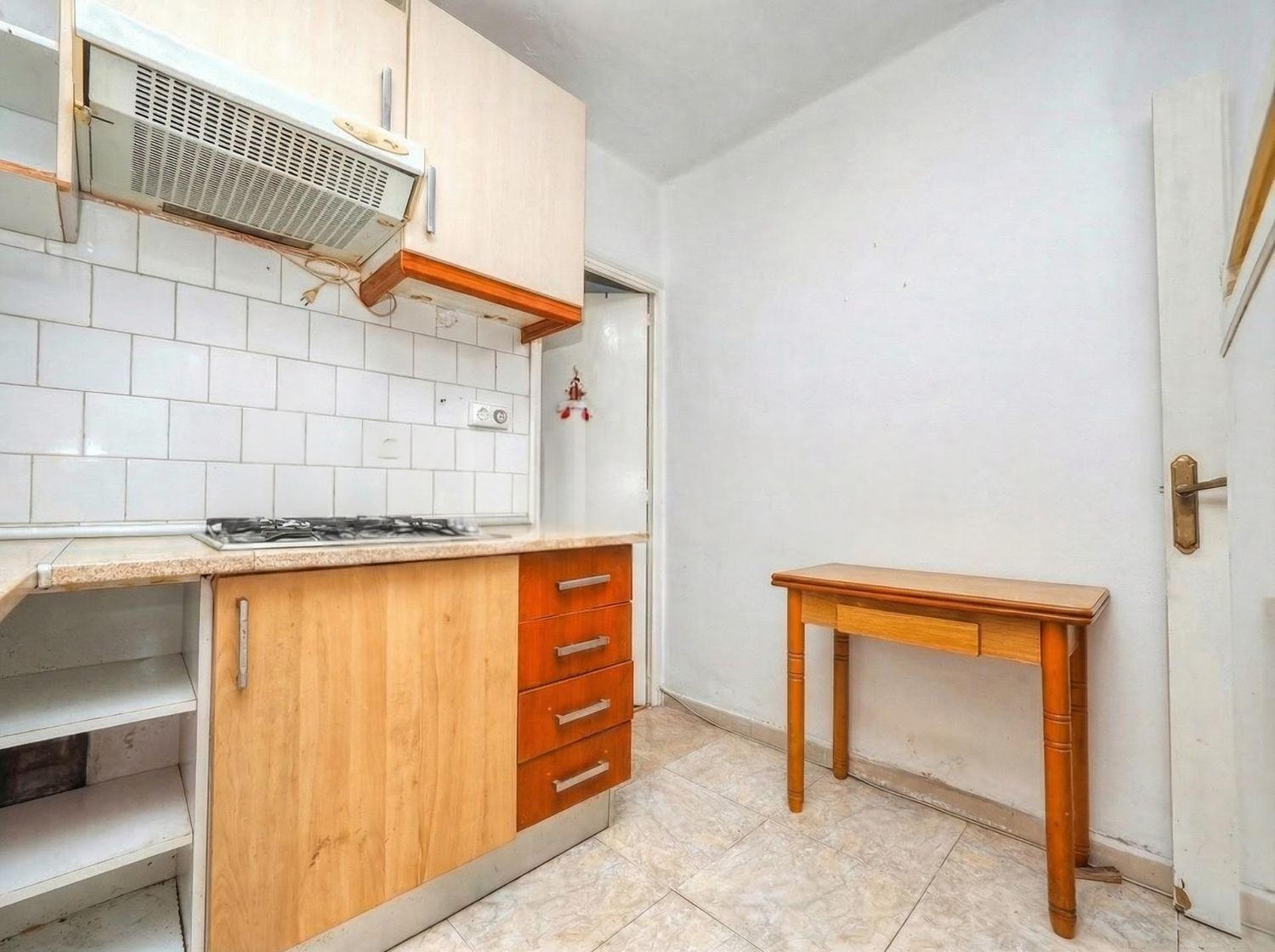 Apartment in Alicante, Spain 3 bedrooms, 63 sq.m. No. 183471