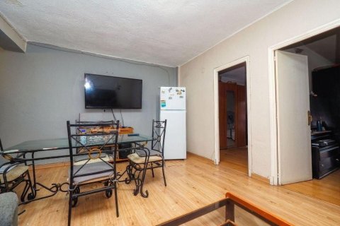 Apartment for sale in Alicante, Spain 3 bedrooms, 63 sq.m. No. 183471 - photo 3