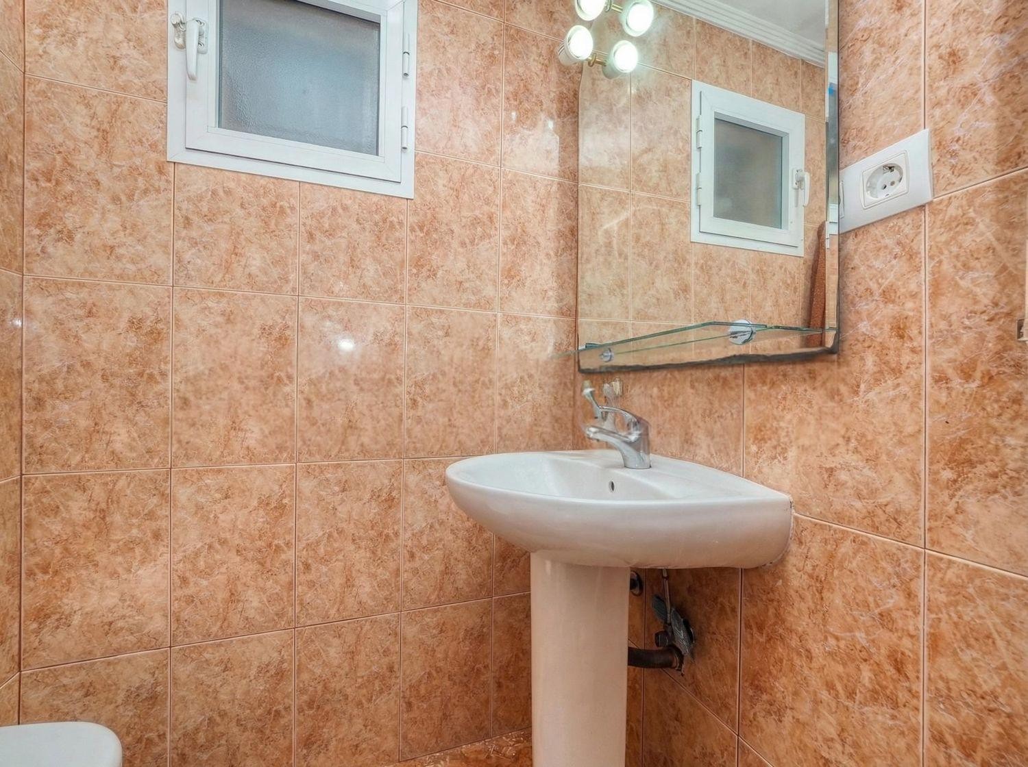 Apartment in Alicante, Spain 3 bedrooms, 63 sq.m. No. 183471