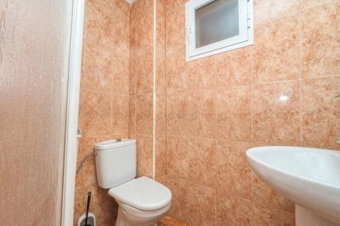 Apartment for sale in Alicante, Spain 3 bedrooms, 63 sq.m. No. 183471 - photo 25