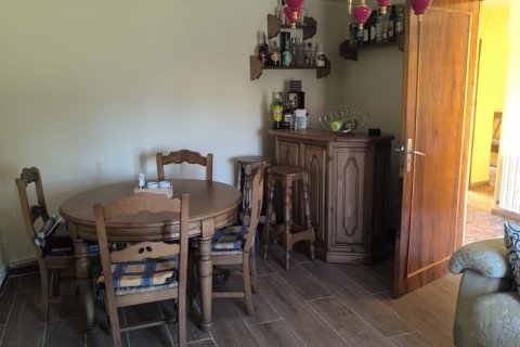 Huvila myytävänä Pajares De Los Oteros, Leon, Espanja, 2 makuuhuonetta, 260 m2 No. 187793 - kuva 5
