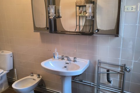 Huvila myytävänä Pajares De Los Oteros, Leon, Espanja, 2 makuuhuonetta, 260 m2 No. 187793 - kuva 20