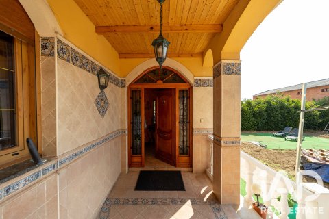 Продажа дома в Сан Андрес дель Рабанедо, Леон, Испания 5 спален, 366м2 №187791 - фото 9