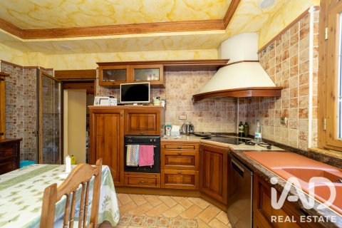 Продажа дома в Сан Андрес дель Рабанедо, Леон, Испания 5 спален, 366м2 №187791 - фото 19