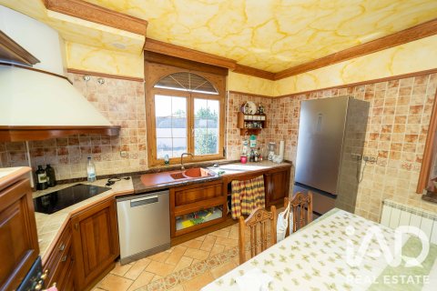 Продажа дома в Сан Андрес дель Рабанедо, Леон, Испания 5 спален, 366м2 №187791 - фото 18