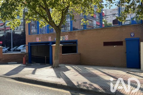 Garage for sale in Alcorcon, Madrid, Spain 9.6 sq.m. No. 187796 - photo 11