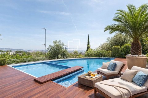 Villa i Esplugues de Llobregat, Barcelona, Spanien 8 sovrum, 826 kvm. Nr. 150918