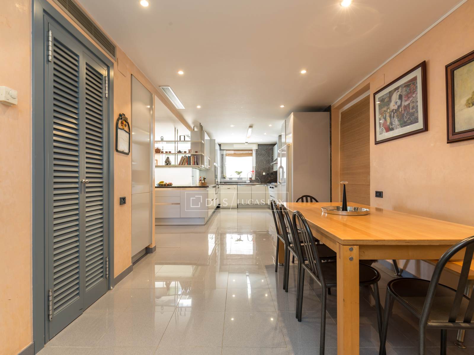 Villa in Esplugues de Llobregat, Barcelona, Spanien 8 Schlafzimmer, 826 m2 Nr. 150918