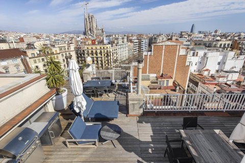 Penthouse w Barcelona, Hiszpania 5 sypialni, 346 mkw. nr 150920 – zdjęcie 10