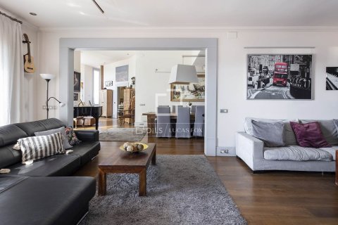 Penthouse w Barcelona, Hiszpania 5 sypialni, 346 mkw. nr 150920 – zdjęcie 18