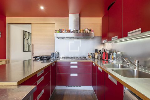 Penthouse w Barcelona, Hiszpania 5 sypialni, 346 mkw. nr 150920 – zdjęcie 30