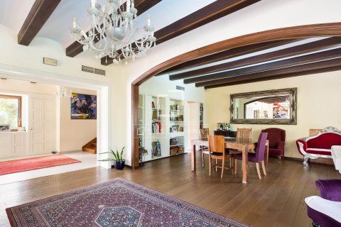 Huvila myytävänä Castelldefels, Barcelona, Espanja, 6 makuuhuonetta, 719 m2 No. 150917 - kuva 7