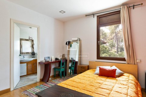 Huvila myytävänä Castelldefels, Barcelona, Espanja, 6 makuuhuonetta, 719 m2 No. 150917 - kuva 14