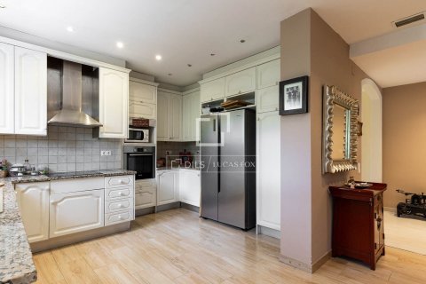 Huvila myytävänä Castelldefels, Barcelona, Espanja, 6 makuuhuonetta, 719 m2 No. 150917 - kuva 13