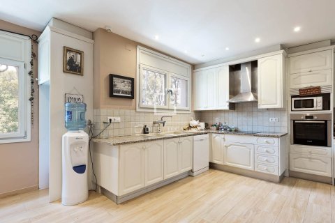 Huvila myytävänä Castelldefels, Barcelona, Espanja, 6 makuuhuonetta, 719 m2 No. 150917 - kuva 12