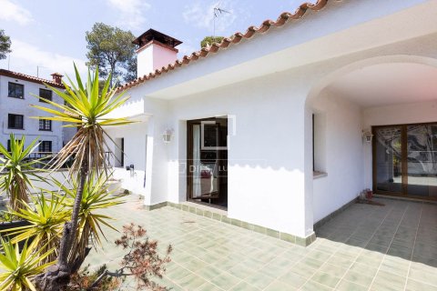 Huvila myytävänä Castelldefels, Barcelona, Espanja, 6 makuuhuonetta, 719 m2 No. 150917 - kuva 27