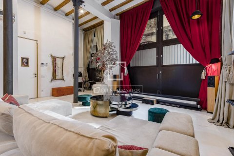 Apartament w Barcelona, Hiszpania 2 sypialnie, 292 mkw. nr 150921 – zdjęcie 6