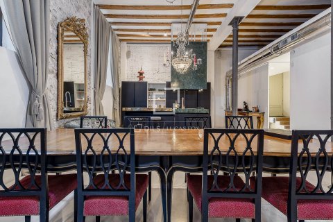 Apartament w Barcelona, Hiszpania 2 sypialnie, 292 mkw. nr 150921 – zdjęcie 8