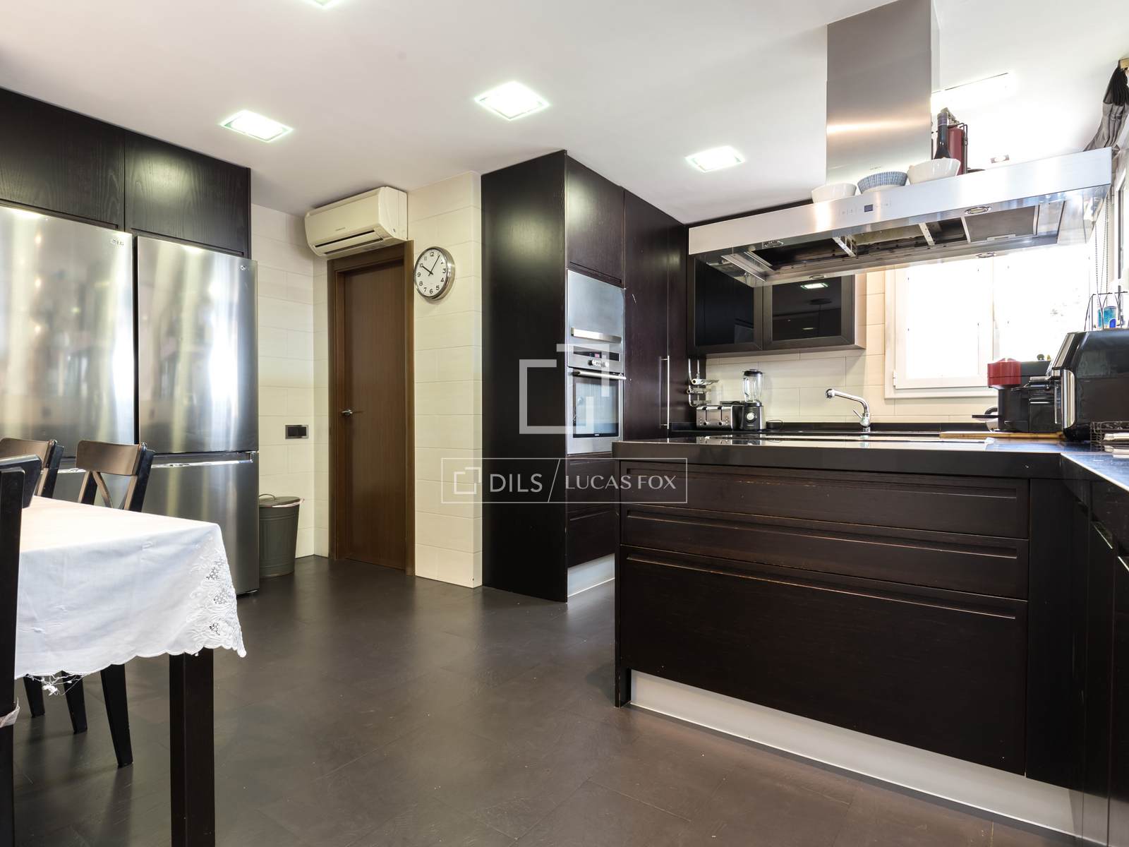 Villa Esplugues de Llobregat, Barcelona, Spānijā 5 istabas, 425 m2 Nr. 150916