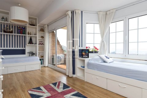 Willa w Esplugues de Llobregat, Barcelona, Hiszpania 5 sypialni, 425 mkw. nr 150916 – zdjęcie 11