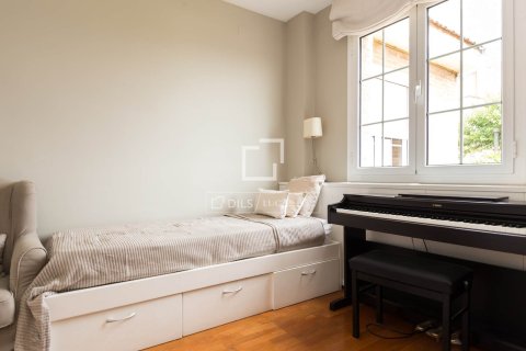 Willa w Esplugues de Llobregat, Barcelona, Hiszpania 5 sypialni, 425 mkw. nr 150916 – zdjęcie 14