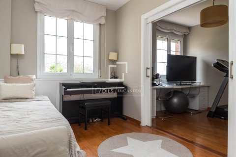 Willa w Esplugues de Llobregat, Barcelona, Hiszpania 5 sypialni, 425 mkw. nr 150916 – zdjęcie 12