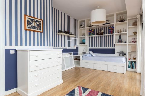 Willa w Esplugues de Llobregat, Barcelona, Hiszpania 5 sypialni, 425 mkw. nr 150916 – zdjęcie 9