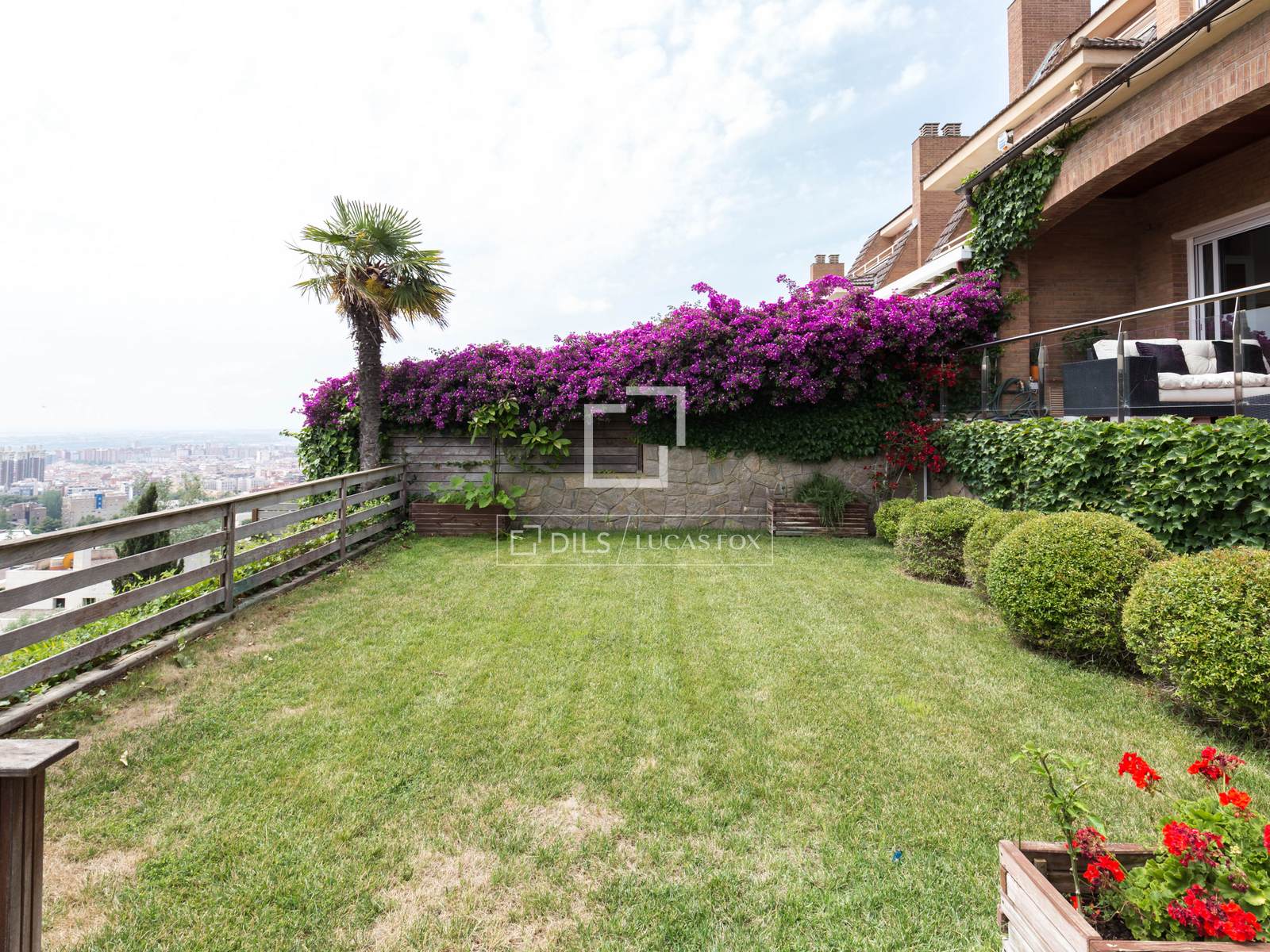 Villa Esplugues de Llobregat, Barcelona, Spānijā 5 istabas, 425 m2 Nr. 150916