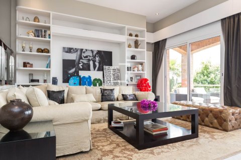 Willa w Esplugues de Llobregat, Barcelona, Hiszpania 5 sypialni, 425 mkw. nr 150916 – zdjęcie 26