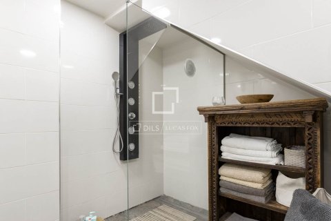 Apartament w Barcelona, Hiszpania 2 sypialnie, 152 mkw. nr 150922 – zdjęcie 15