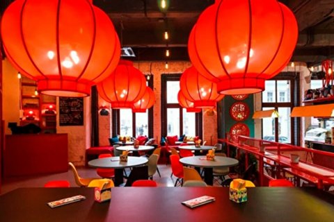 Commercial property à vendre à Barcelona, Espagne, 92 m2 No. 142947 - photo 1